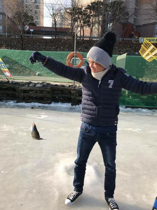 Go fishing and winter travel experience in Korea