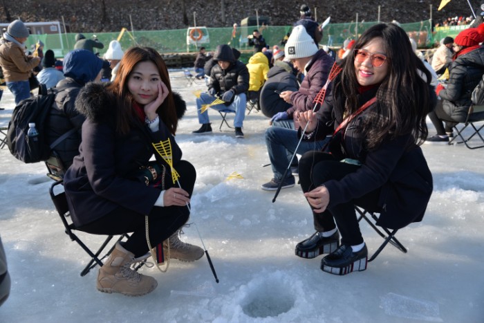 Go fishing and winter travel experience in Korea