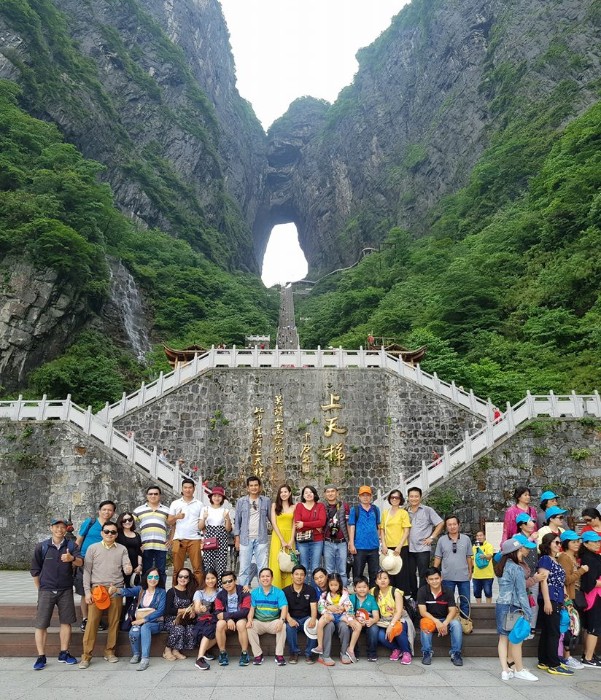 Lung linh đêm Phượng Hoàng Cổ trấn, cầu treo Trương Gia Giới