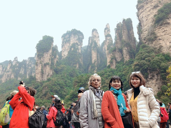 Lung linh đêm Phượng Hoàng Cổ trấn, cầu treo Trương Gia Giới