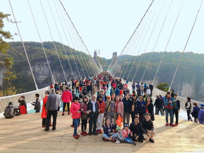 Lung linh đêm Phượng Hoàng Cổ trấn, cầu treo Trương Gia Giới