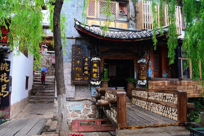 PHỐ CỔ LỆ GIANG