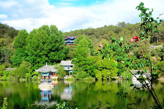 CÔNG VIÊN HẮC LONG ĐÀM