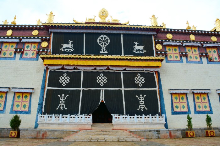 TU VIỆN TÙNG TÁN LÂM Ở SHANGRI-LA