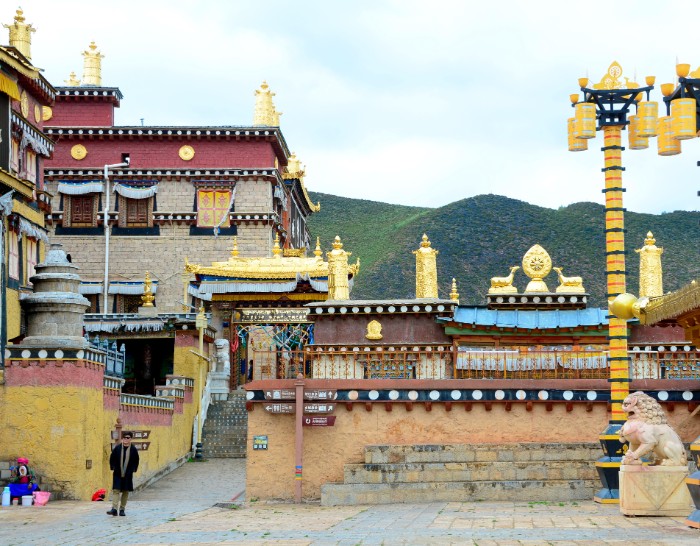 TU VIỆN TÙNG TÁN LÂM Ở SHANGRI-LA