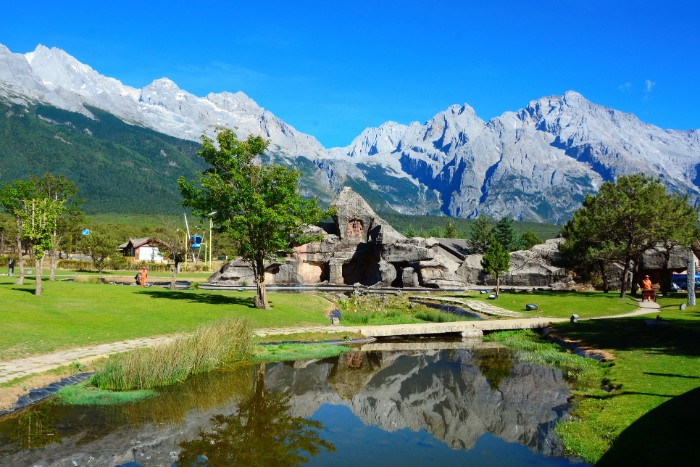 NÚI TUYẾT NGỌC LONG