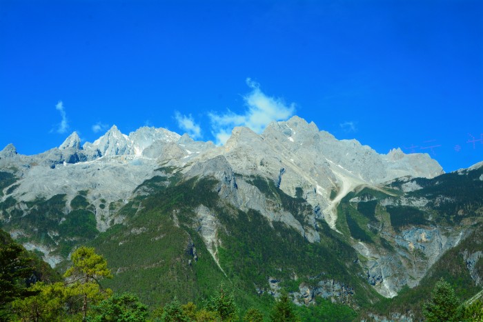 NÚI TUYẾT NGỌC LONG