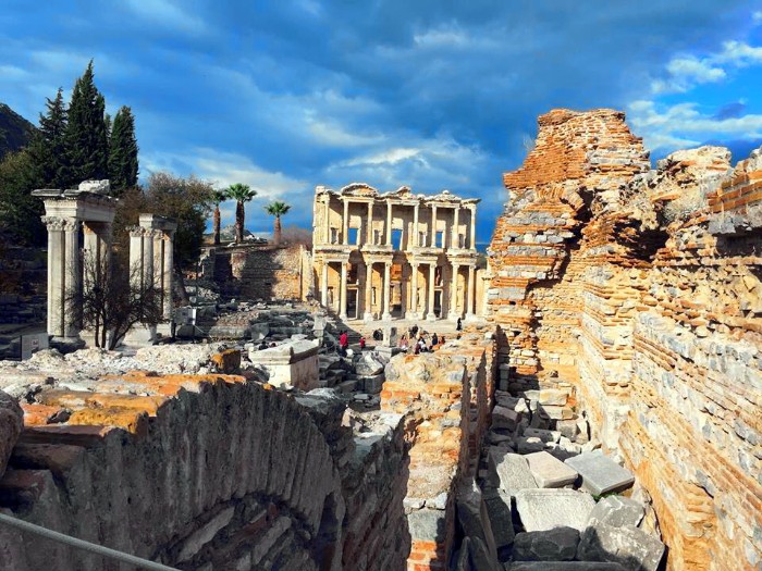 KHÁM PHÁ THỔ NHĨ KỲ VÀ XỨ SỞ NGỰA THÀNH TROY