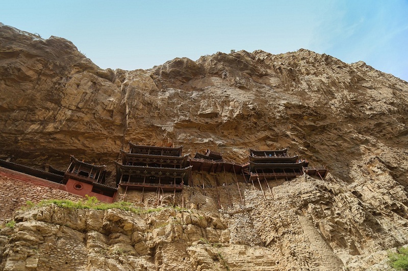 Chua-treo-1500-tuoi-o-Trung-Quoc-2