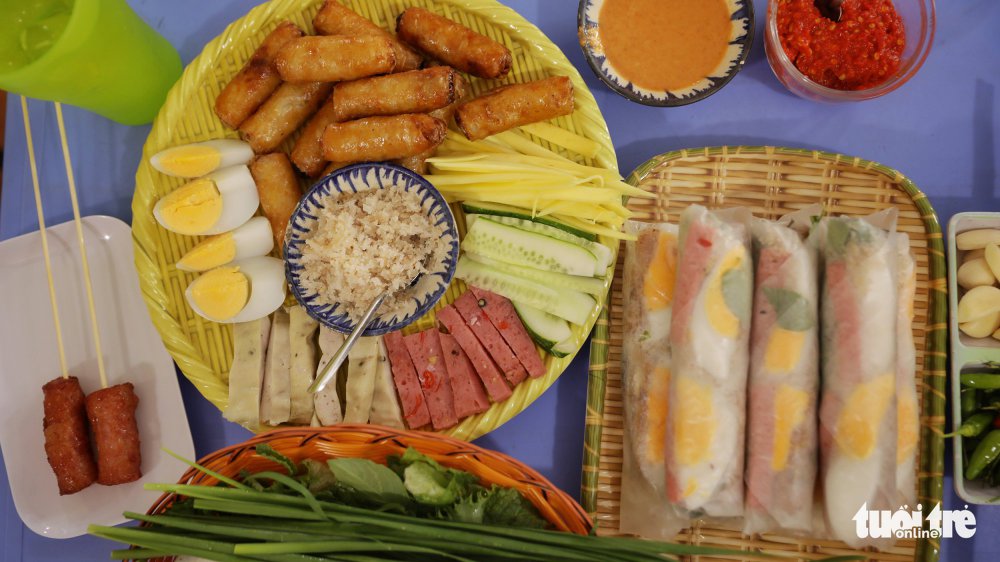 TSTtourist-an-vat-tha-ga-nhau-lai-rai-ca-ngay-khong-het-mon-ngon-o-phan-thiet-4