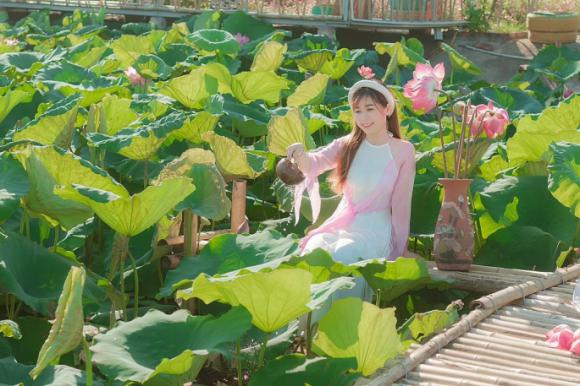 Có một mùa đặc biệt mang tên “mùa Hồ Tây”