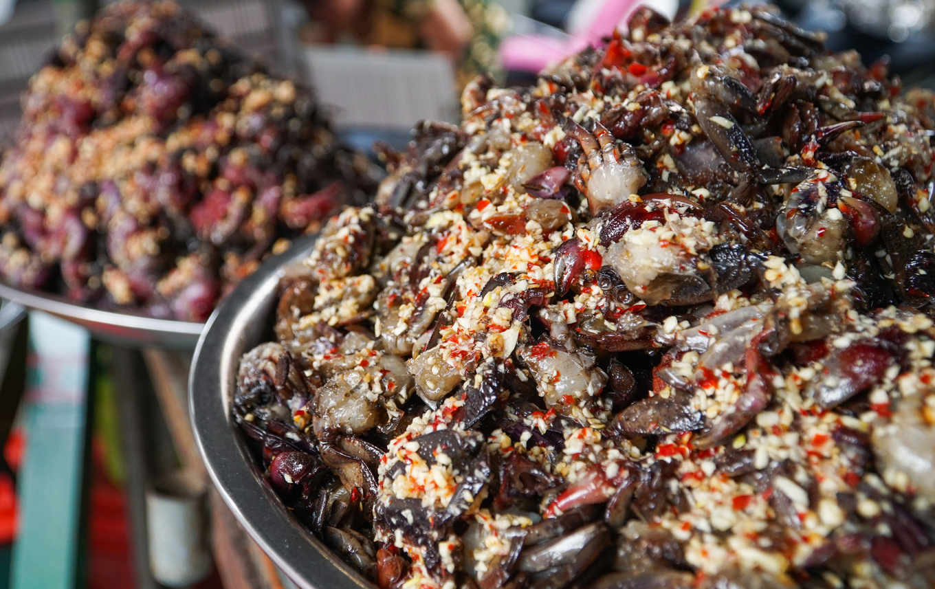 TSTtourist-8-mon-mam-dac-san-khong-lam-tu-ca-5