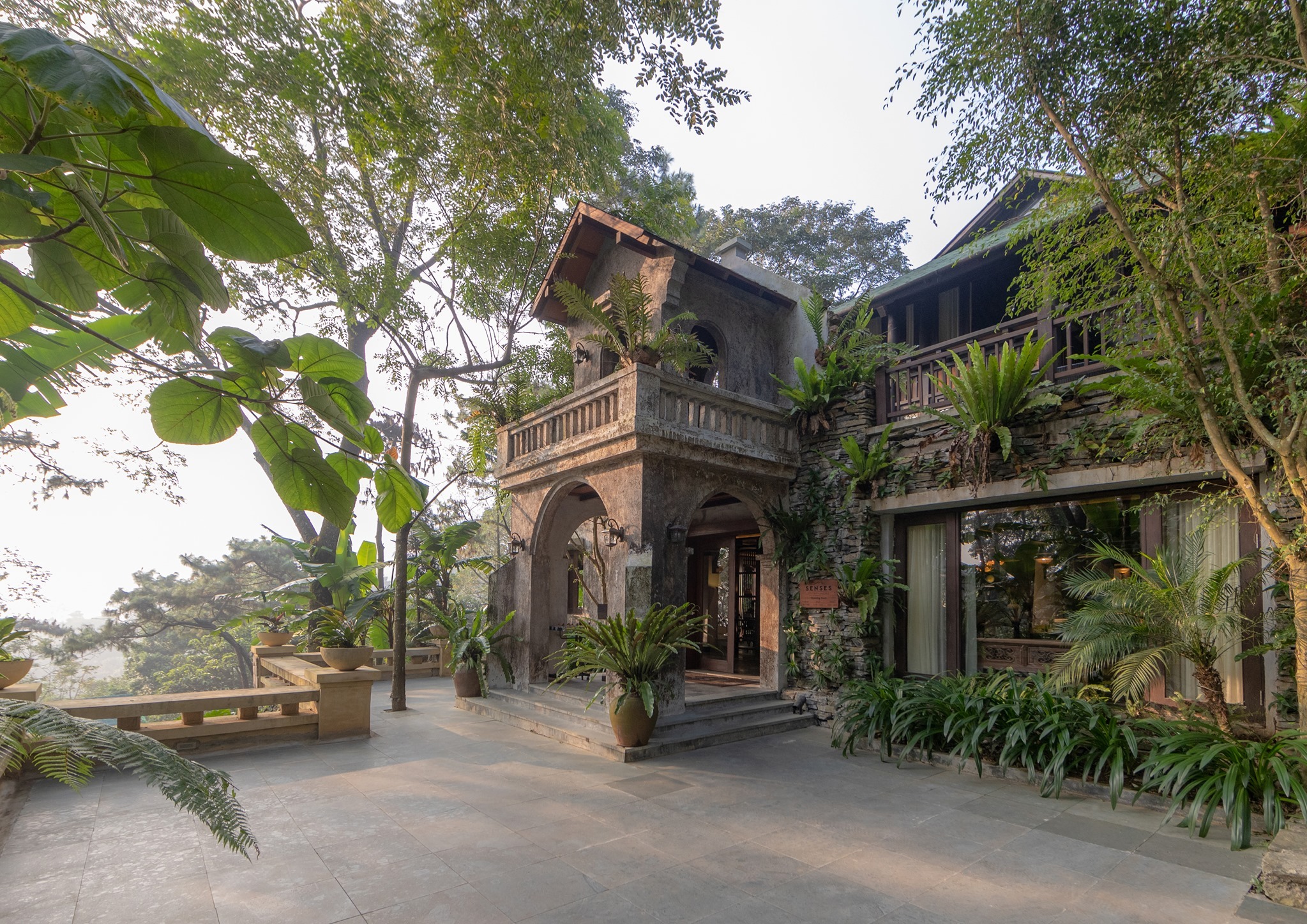 TSTtourist-nhung-khu-nghi-duong-o-mien-bac-an-trong-rung-cay-4