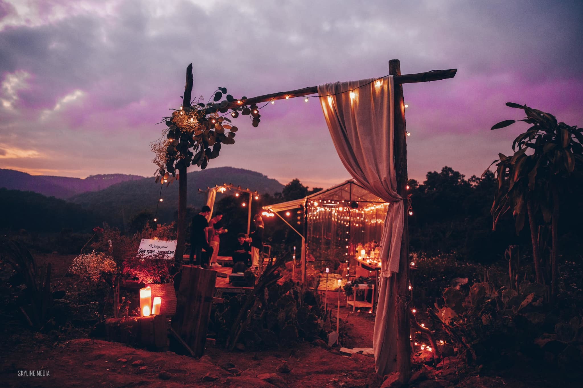 TSTtourist-vo-chong-thanh-hoa-bo-pho-ve-ngon-doi-khong-dien-luoi-lam-ngoi-nha-dep-nhu-homestay-da-lat-13