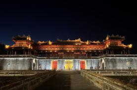 Từ kỳ nghỉ 4 ngày thành hành trình 40 ngày ở Huế