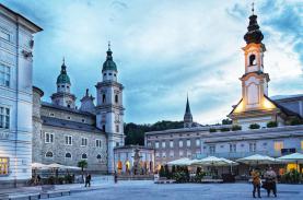 Khách Việt đến quê hương của Morzart