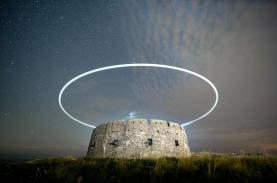 Chơi với ánh sáng trên hòn ngọc của biển cả