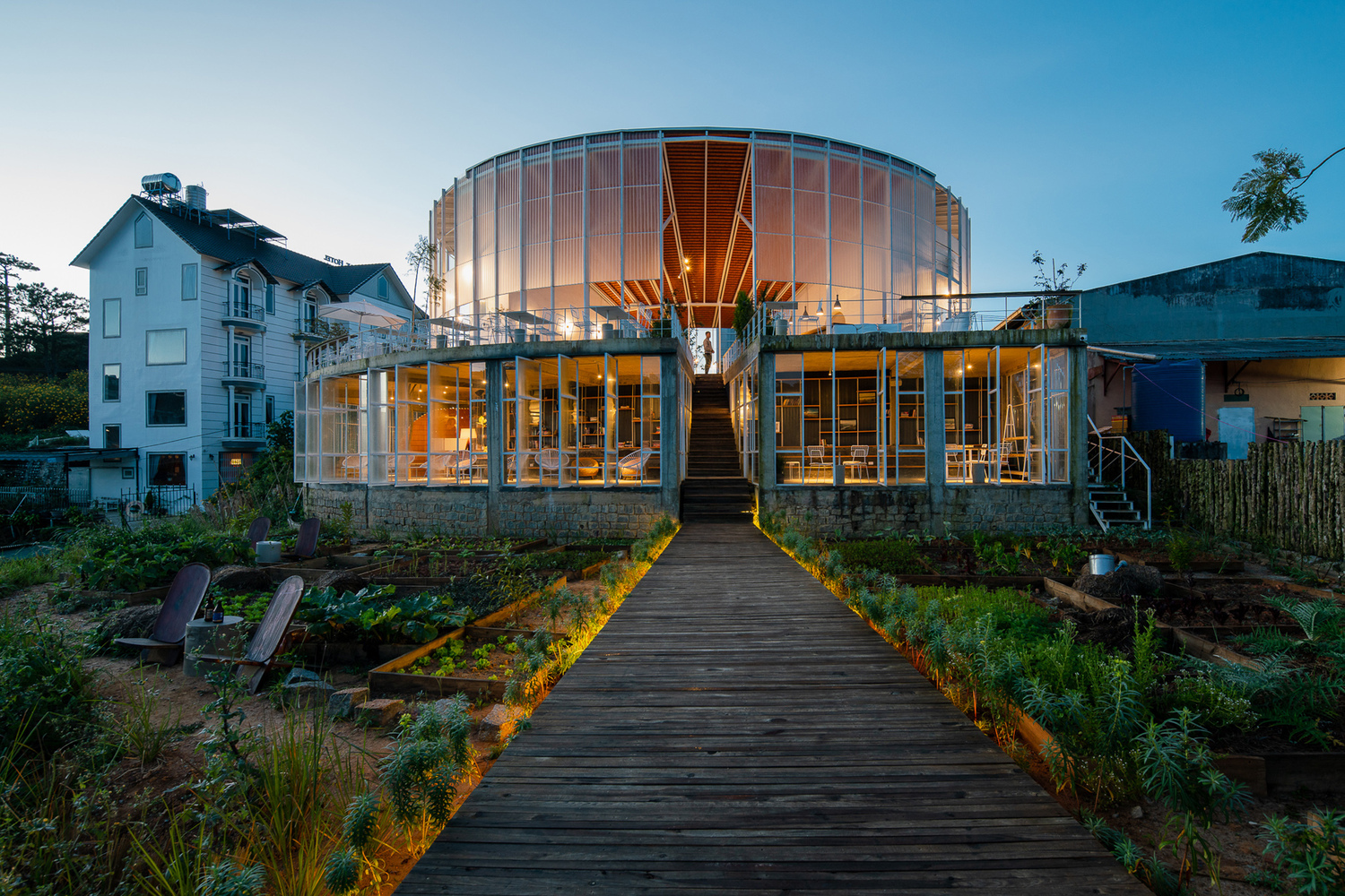 TSTtourist-4-homestay-da-lat-co-kien-truc-doc-dao-3