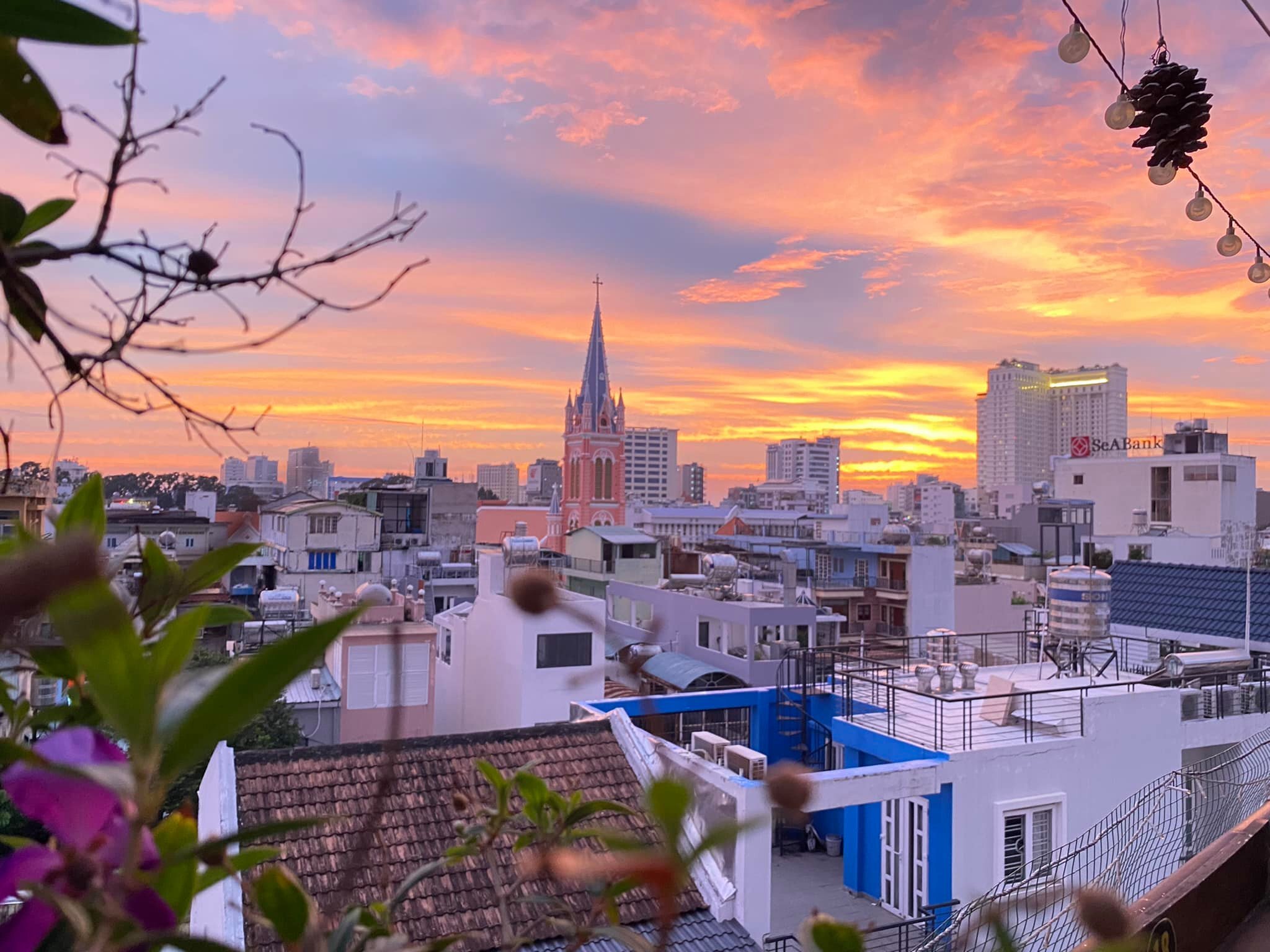 TSTtourist-nhung-quan-ca-phe-ngam-hoang-hon-sai-gon-5