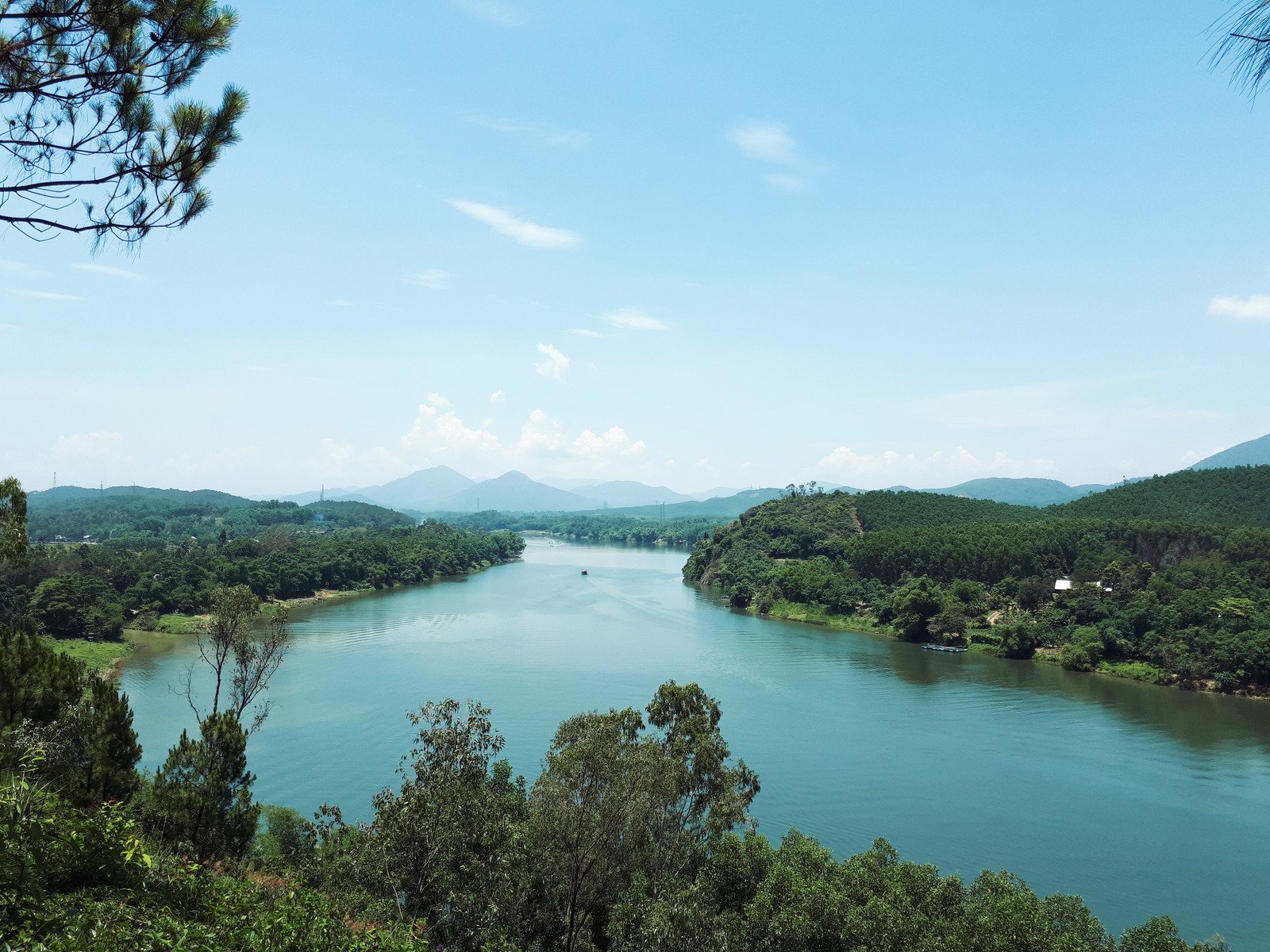 Đồi Vọng Cảnh sở hữu cảnh sắc thiên nhiên tuyệt mỹ