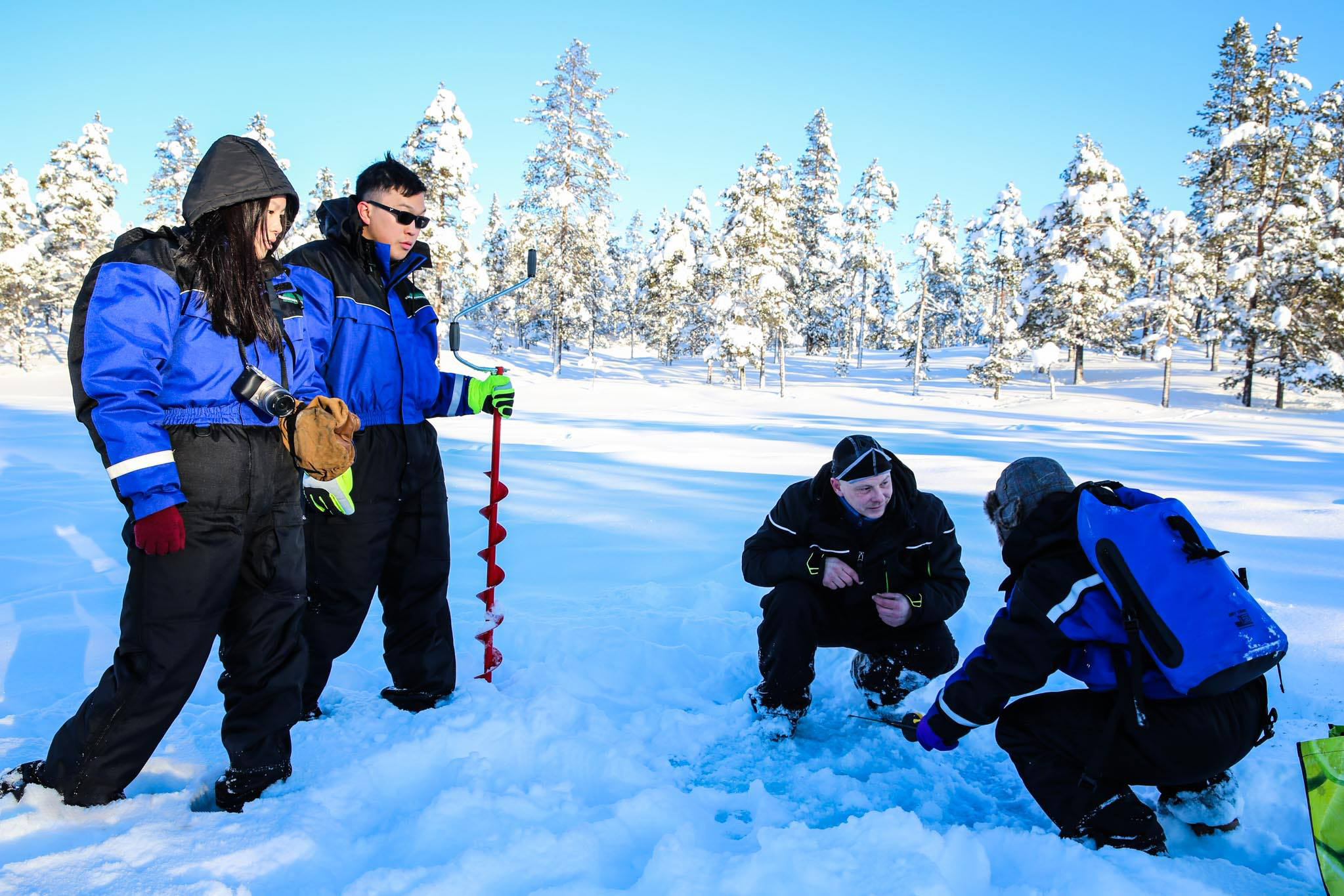 TSTtourist-chuyen-tham-xu-so-ba-chua-tuyet-cua-khach-viet-10