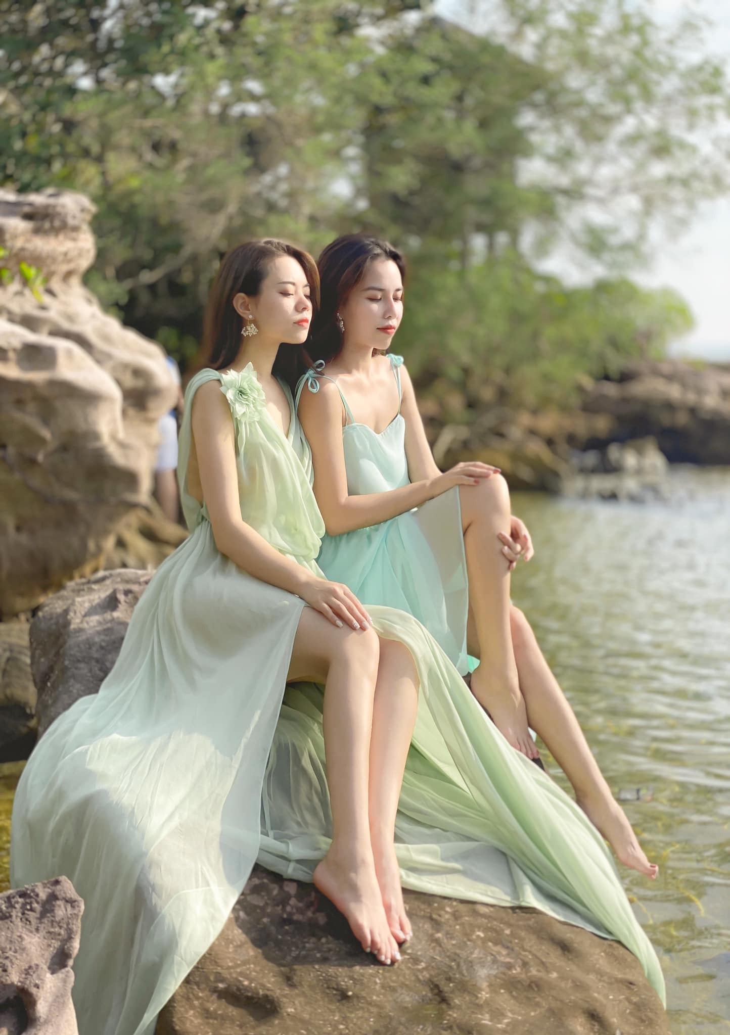 TSTtourist-doi-ban-than-12-nam-cung-nhau-di-khap-viet-nam-2