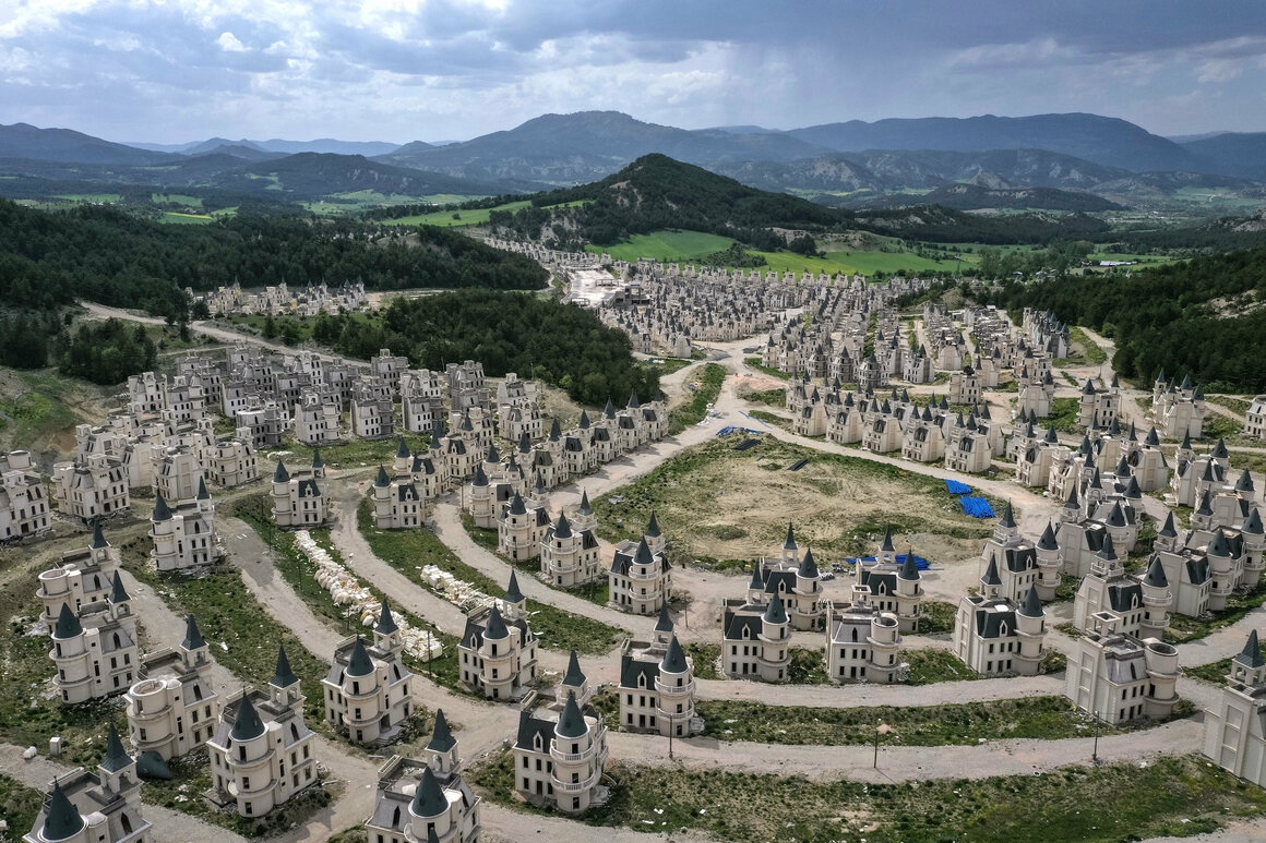 TSTtourist-lang-lau-dai-bo-hoang-o-tho-nhi-ky-10