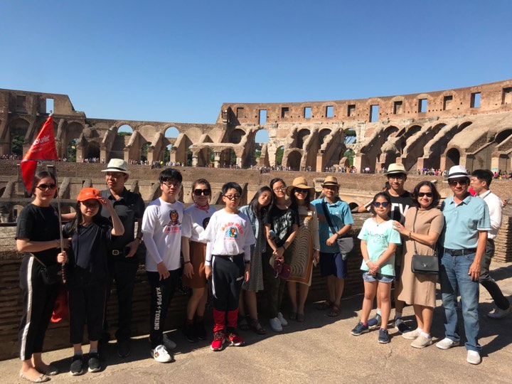 36404825_10215330399749141_5960104650412654592_n