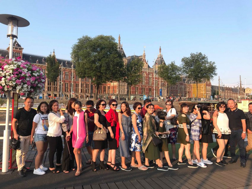 37795218_1367875306648696_3322007712824295424_n