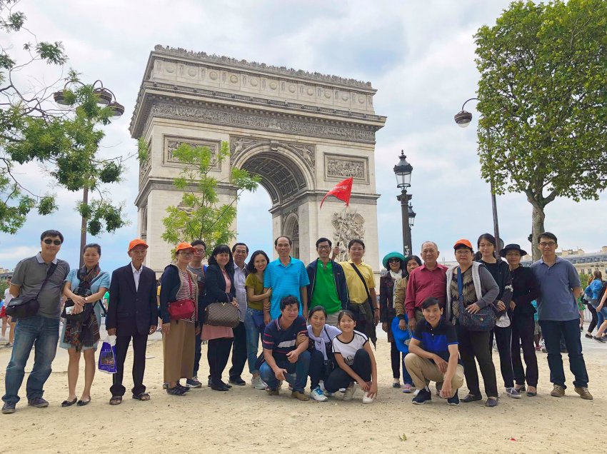 TST tourist - Chau-Au