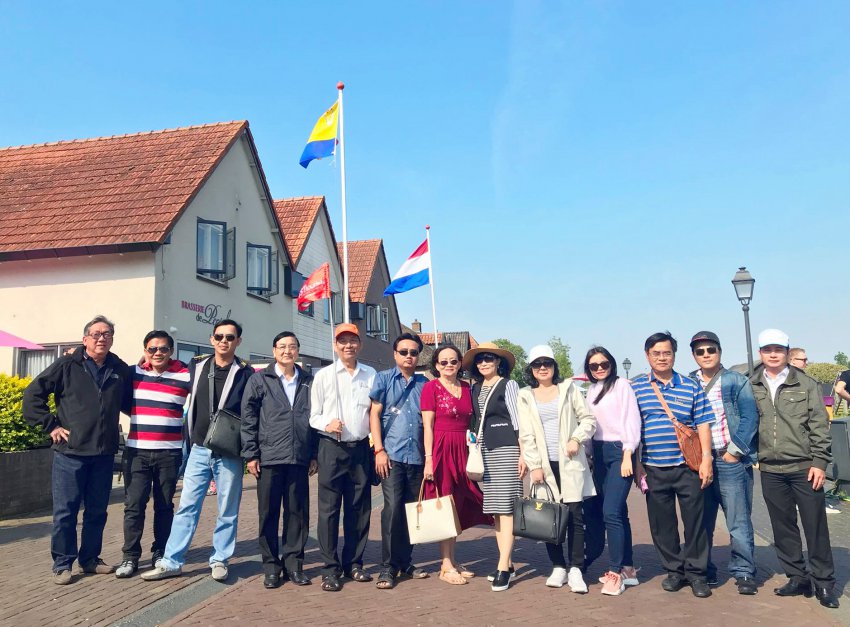 TST tourist - Chau-Au